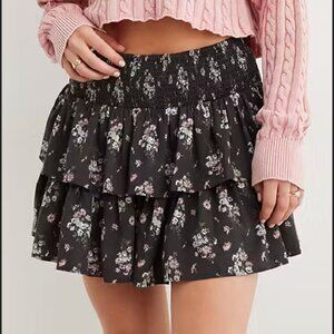 ⭐️ NWT! Aerie Ruffle Mini Skirt 🌸 Size L 🌸 Charcoal Floral